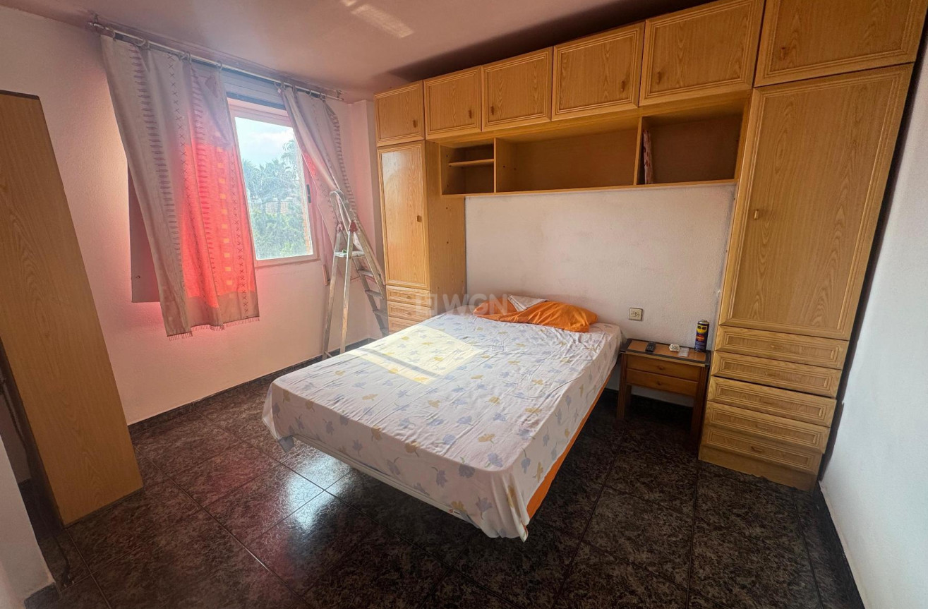 Odsprzedaż - Mieszkanie w bloku - Torrevieja - Costa Blanca