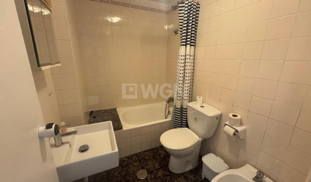 Odsprzedaż - Mieszkanie w bloku - Torrevieja - Costa Blanca