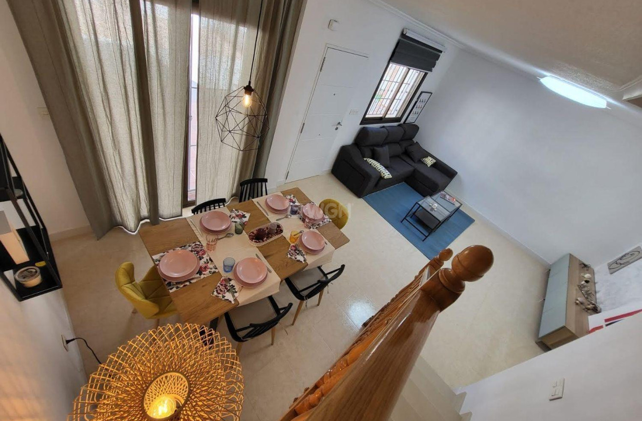 Odsprzedaż - Kamienica - San Miguel de Salinas - Ciudad De Las Comunicaciones