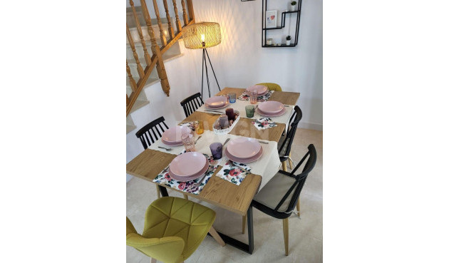 Odsprzedaż - Kamienica - San Miguel de Salinas - Ciudad De Las Comunicaciones