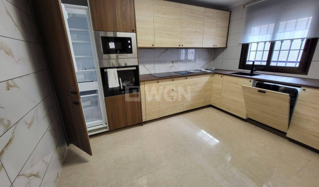 Odsprzedaż - Kamienica - San Miguel de Salinas - Ciudad De Las Comunicaciones