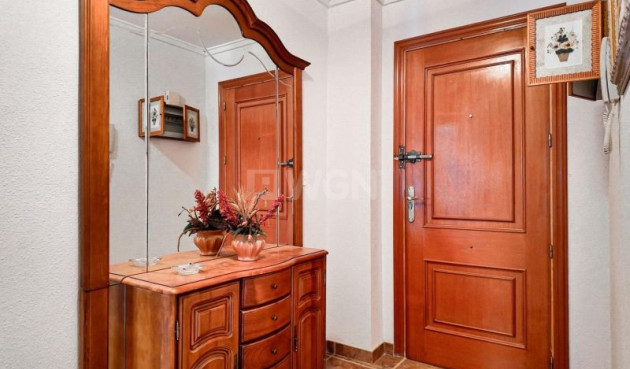 Resale - Apartment / flat - Torrevieja - Costa Blanca