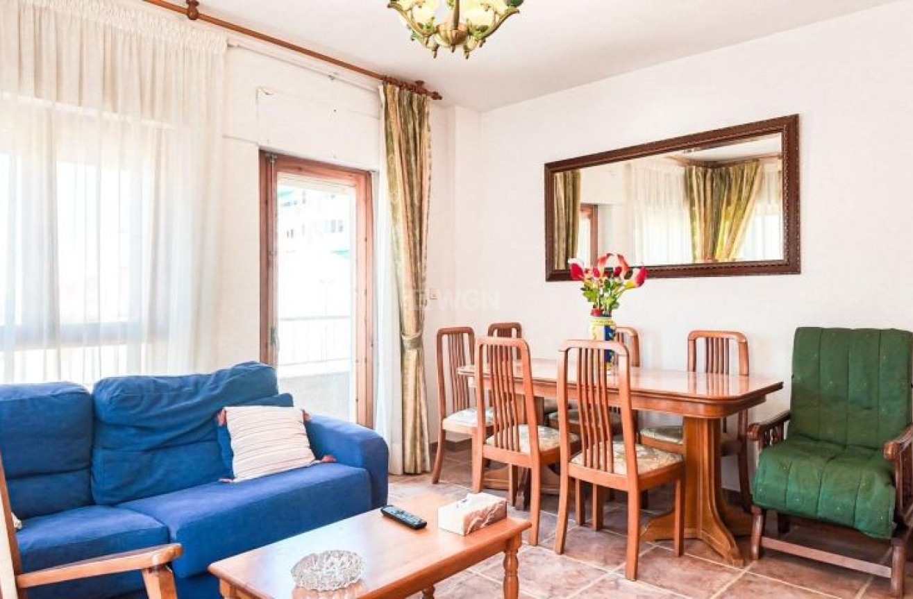 Resale - Apartment / flat - Torrevieja - Costa Blanca