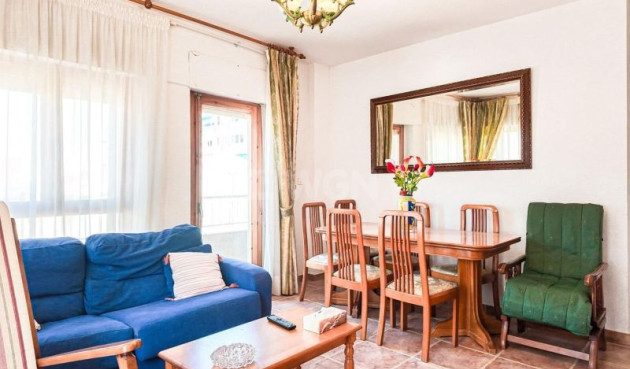 Resale - Apartment / flat - Torrevieja - Costa Blanca