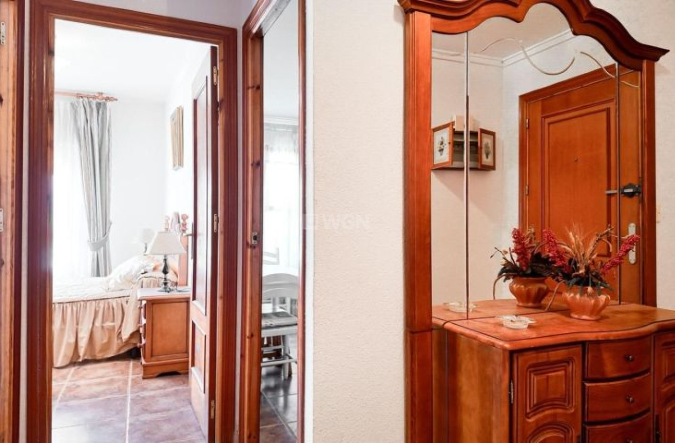 Resale - Apartment / flat - Torrevieja - Costa Blanca