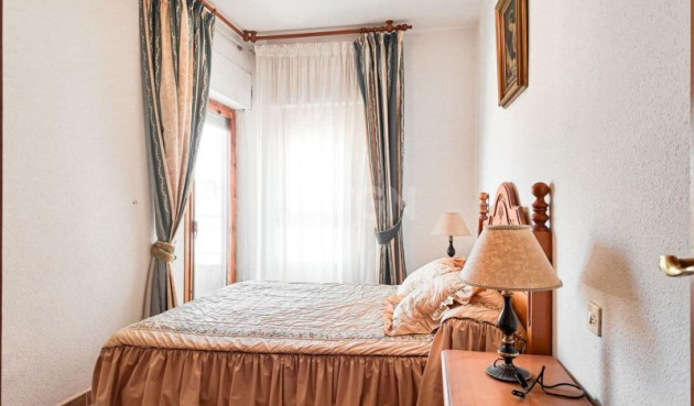Resale - Apartment / flat - Torrevieja - Costa Blanca