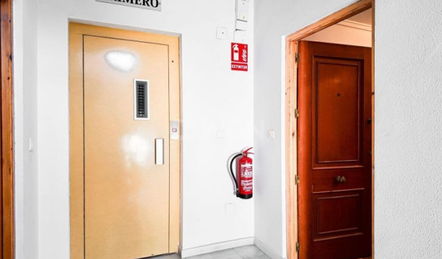 Resale - Apartment / flat - Torrevieja - Costa Blanca