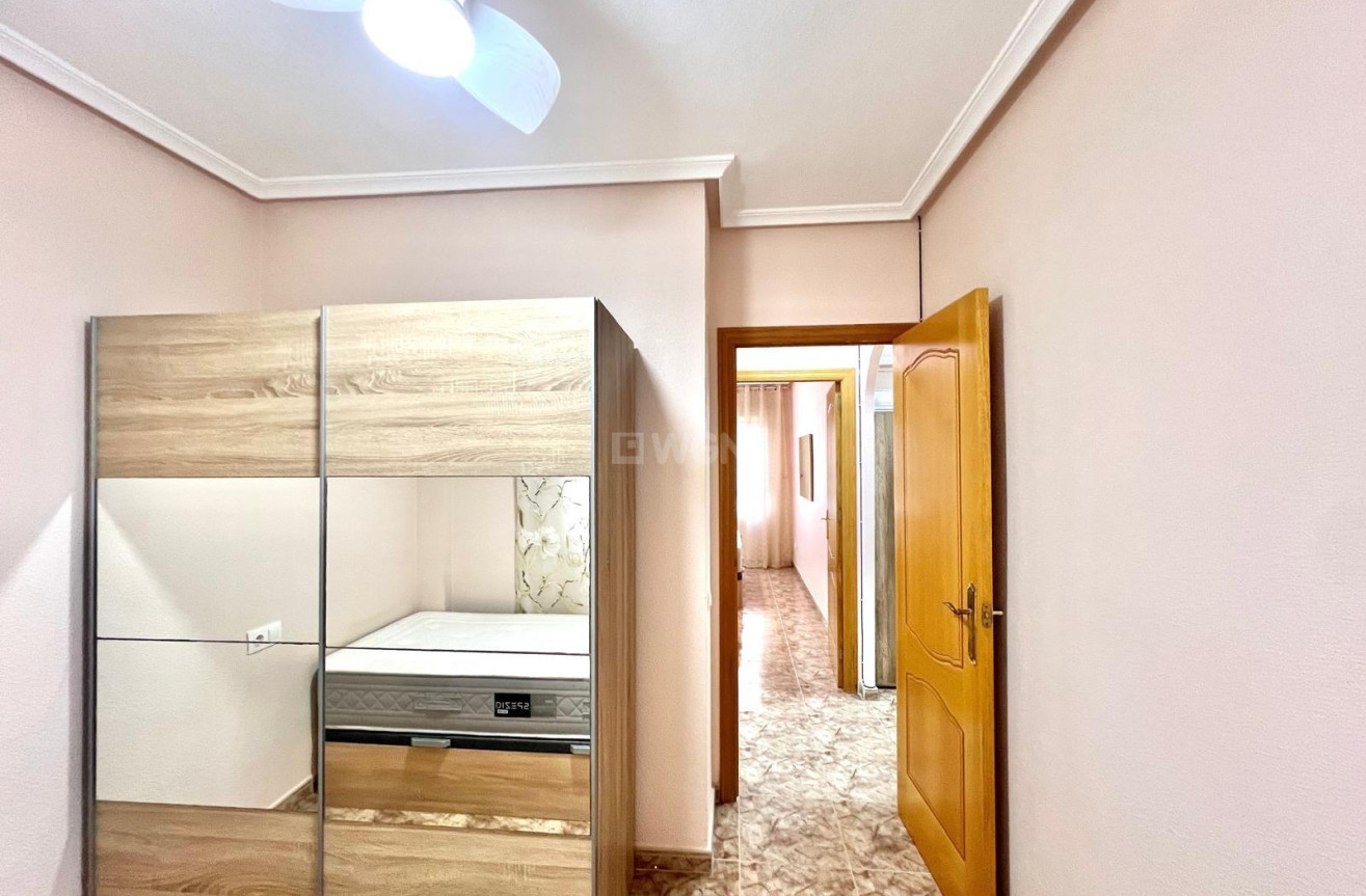 Reventa - Apartamento / piso - Torrevieja - Estacion De Autobuses