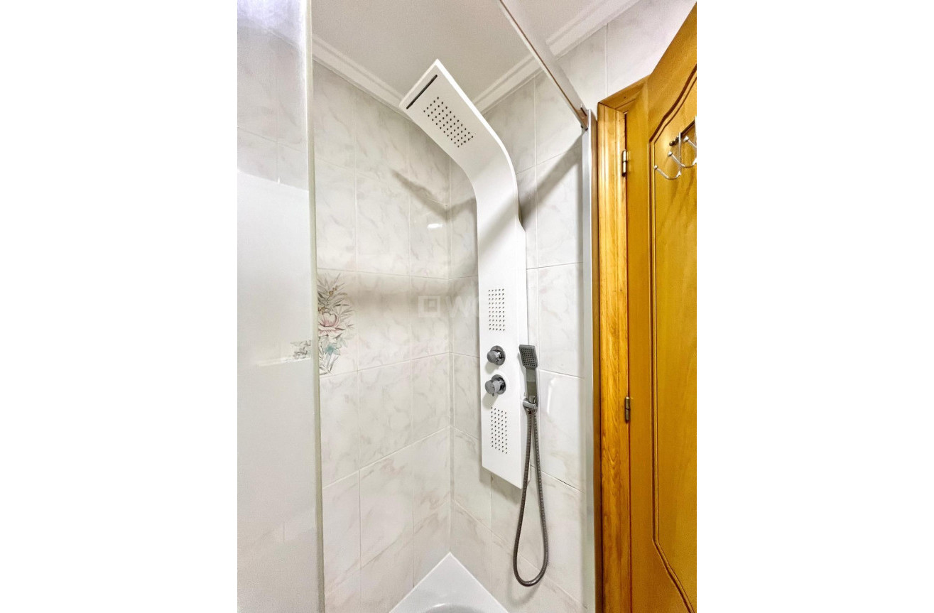 Reventa - Apartamento / piso - Torrevieja - Estacion De Autobuses