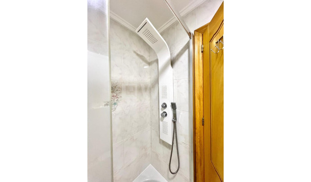 Reventa - Apartamento / piso - Torrevieja - Estacion De Autobuses