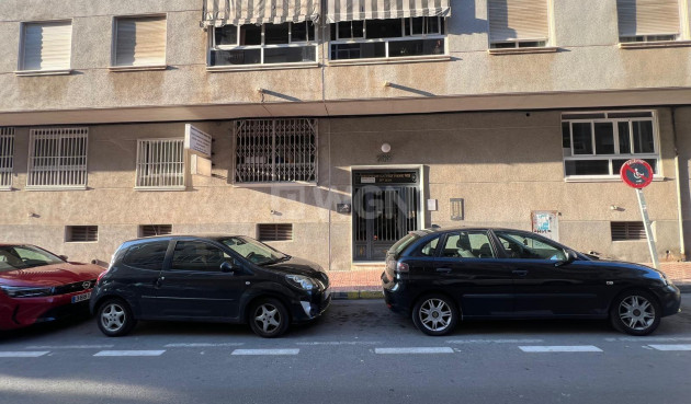 Reventa - Apartamento / piso - Torrevieja - Estacion De Autobuses