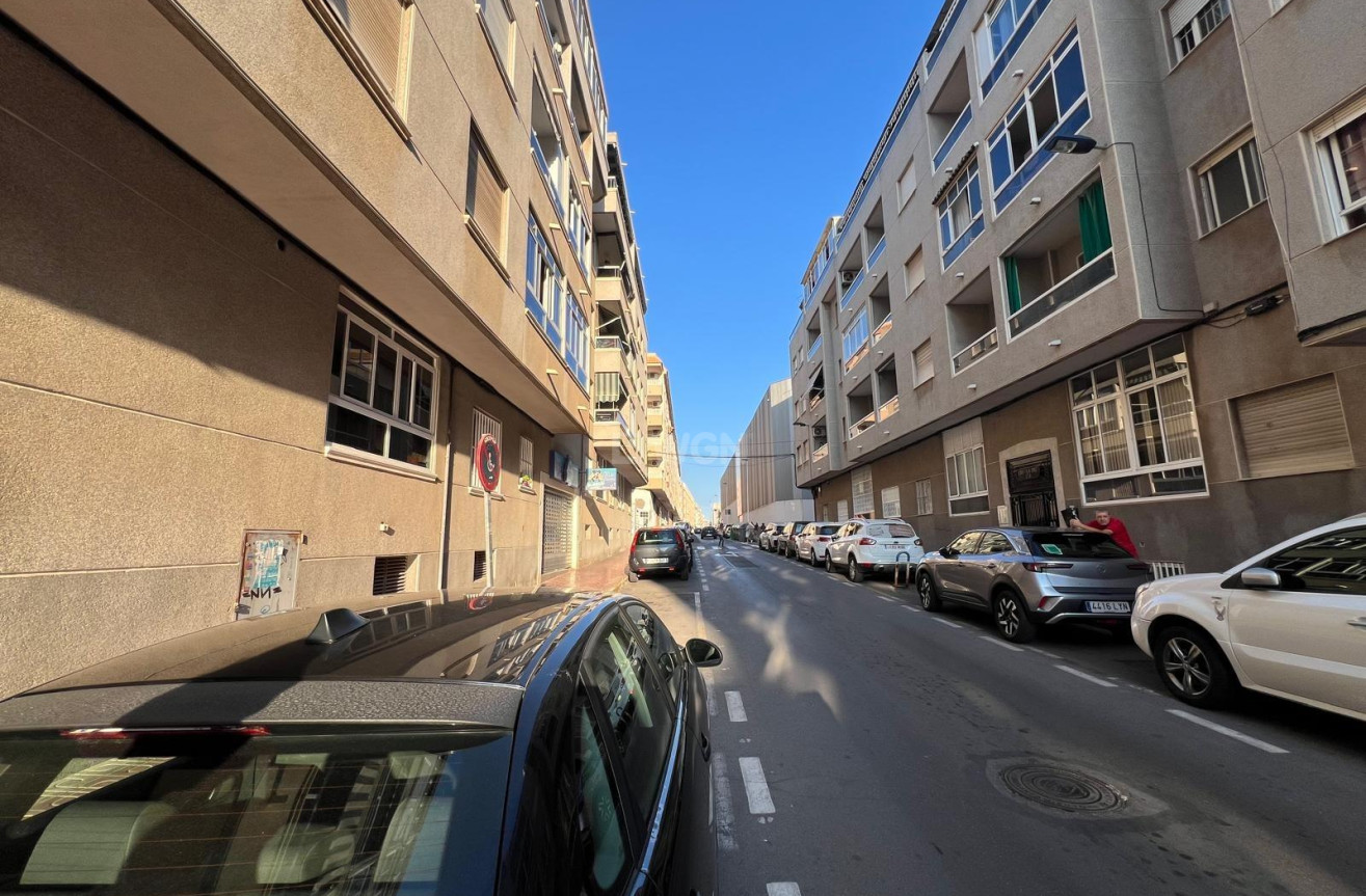 Reventa - Apartamento / piso - Torrevieja - Estacion De Autobuses