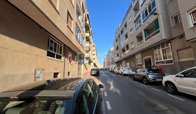 Reventa - Apartamento / piso - Torrevieja - Estacion De Autobuses