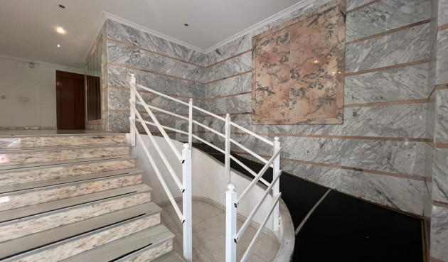 Reventa - Apartamento / piso - Torrevieja - Estacion De Autobuses