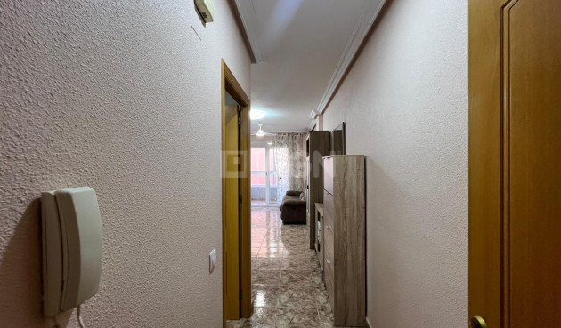 Reventa - Apartamento / piso - Torrevieja - Estacion De Autobuses