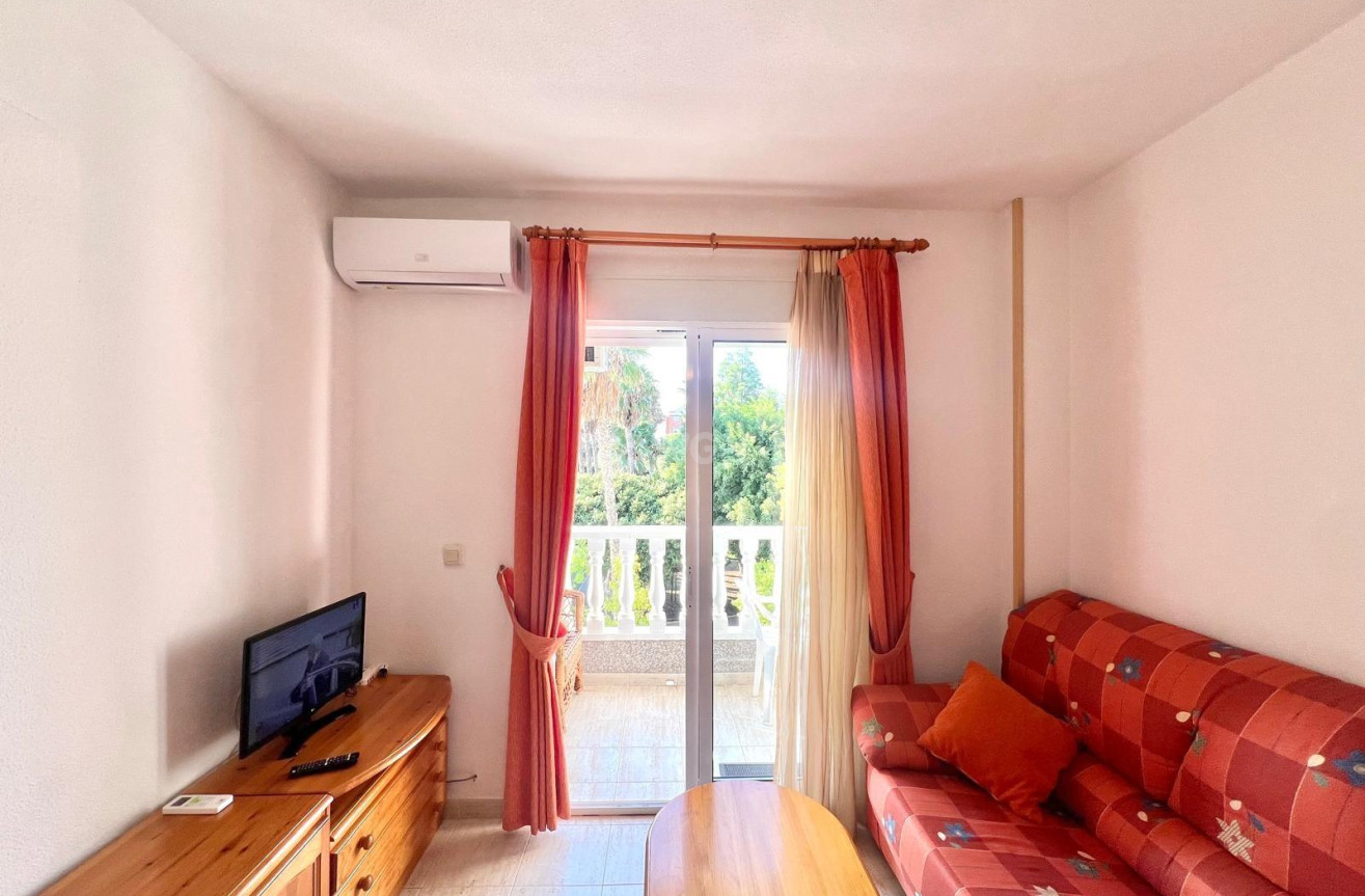 Resale - Apartment / flat - Torrevieja - Acequion
