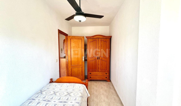 Resale - Apartment / flat - Torrevieja - Acequion