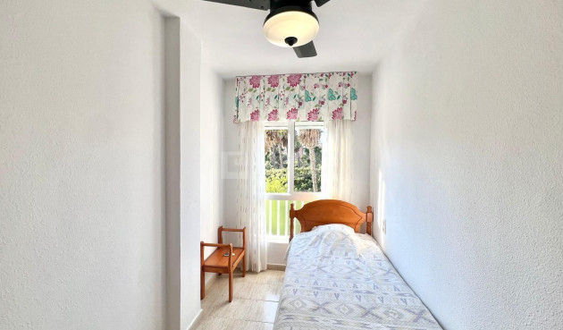 Resale - Apartment / flat - Torrevieja - Acequion