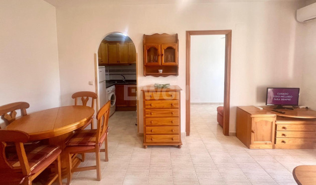 Resale - Apartment / flat - Torrevieja - Acequion