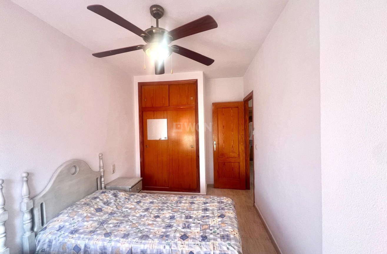 Resale - Apartment / flat - Torrevieja - Acequion