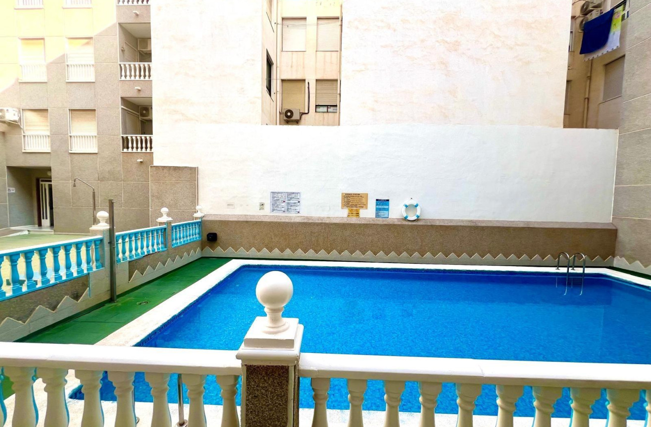 Resale - Apartment / flat - Torrevieja - Acequion