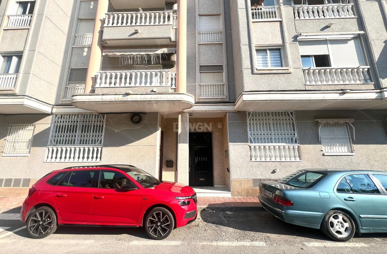 Resale - Apartment / flat - Torrevieja - Acequion