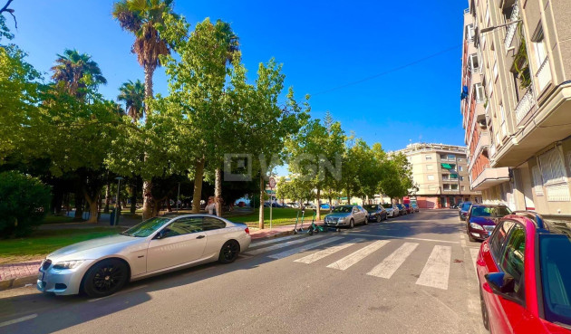 Resale - Apartment / flat - Torrevieja - Acequion