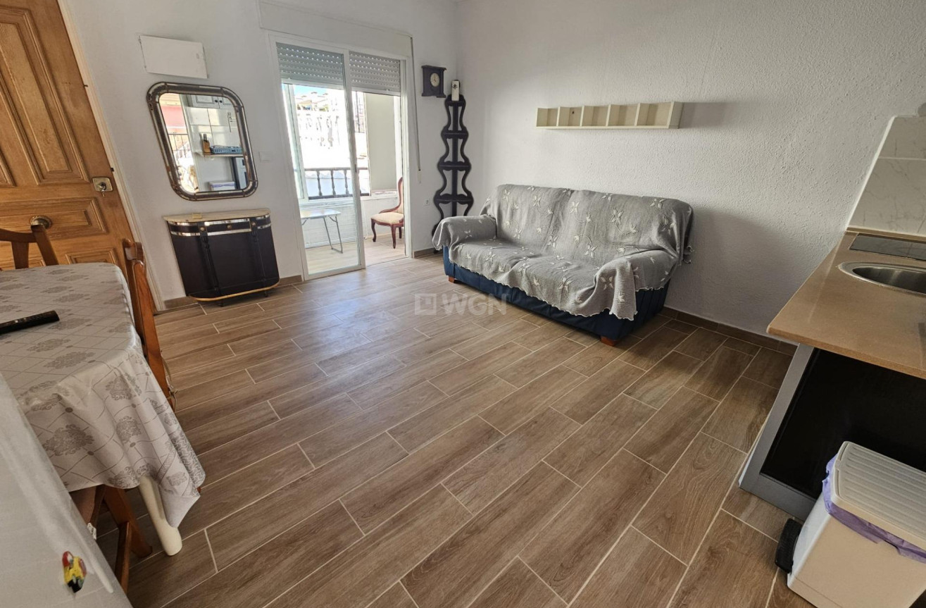 Resale - Apartment / flat - Torrevieja - Centro