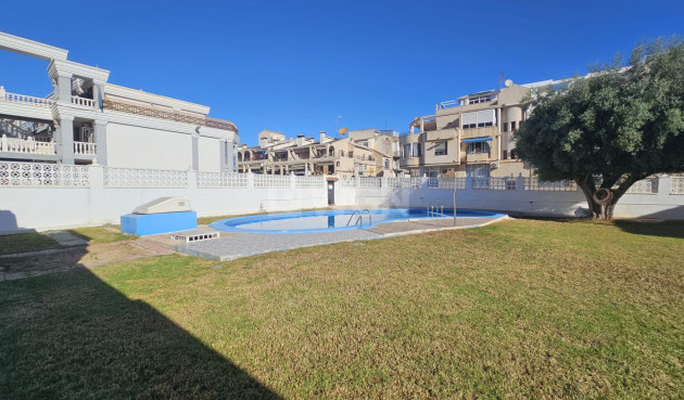 Resale - Apartment / flat - Torrevieja - Centro