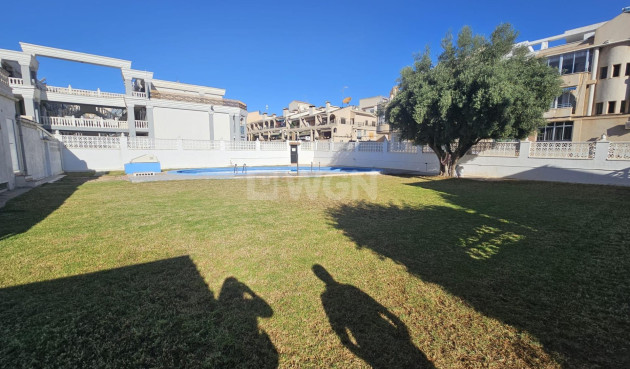 Resale - Apartment / flat - Torrevieja - Centro
