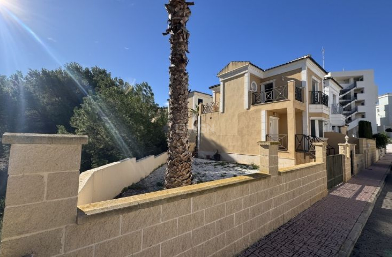 Resale - Villa - Orihuela - Inland