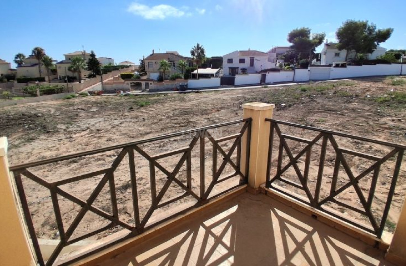 Resale - Villa - Orihuela - Inland