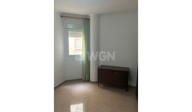 Odsprzedaż - Mieszkanie w bloku - Almoradí - Centro