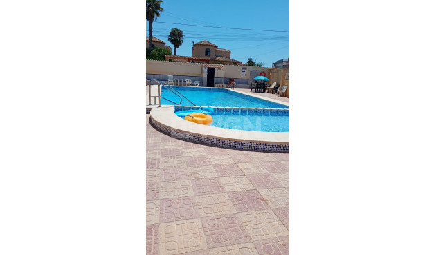 Odsprzedaż - Bungalow - Torrevieja - La Siesta - El Salado - Torreta