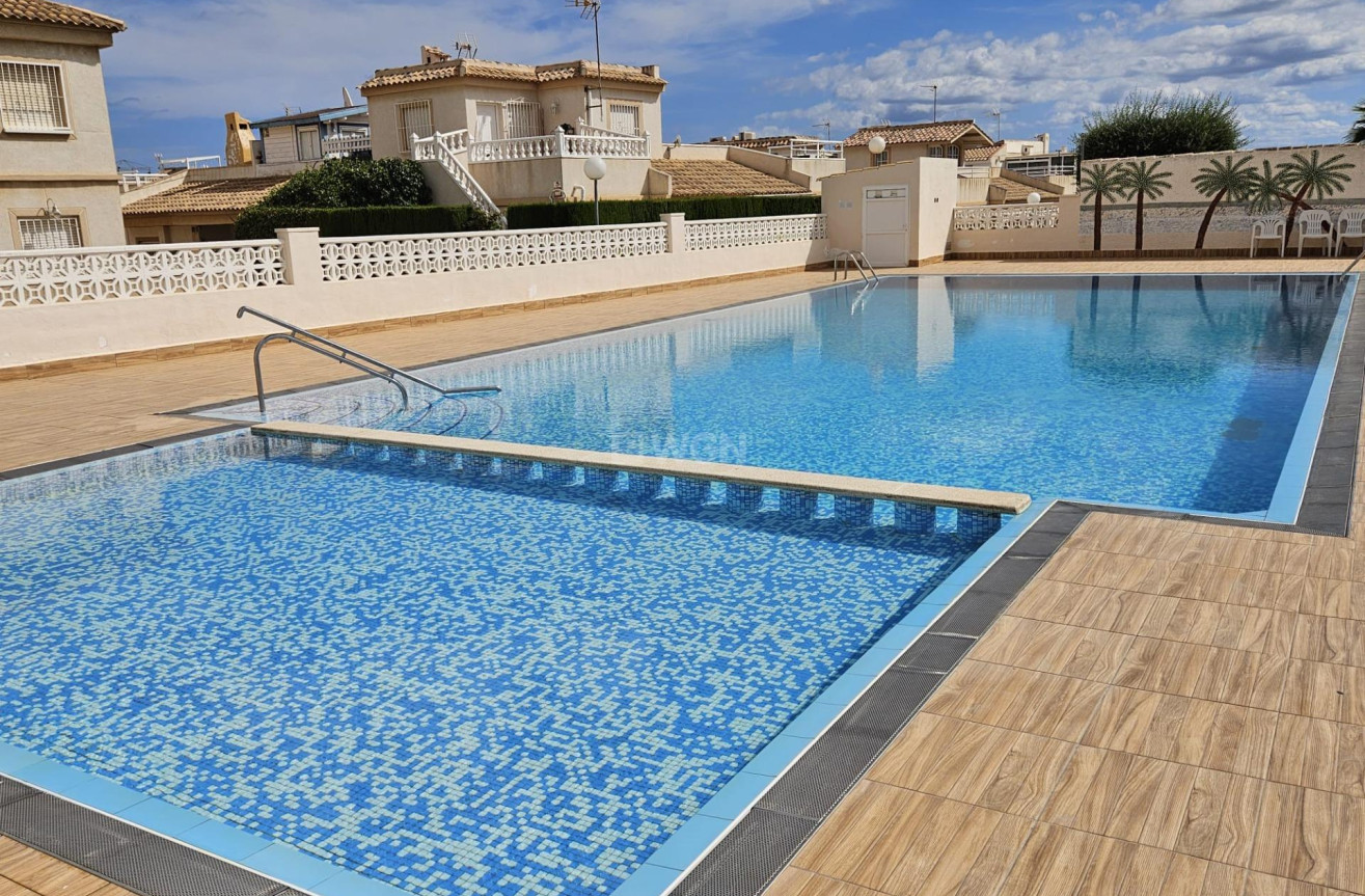 Odsprzedaż - Kamienica - Torrevieja - Los Balcones - Los Altos del Edén