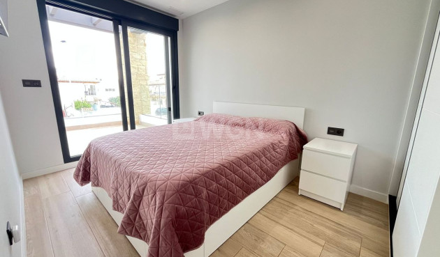 Reventa - Villa - Playa Flamenca - Costa Blanca