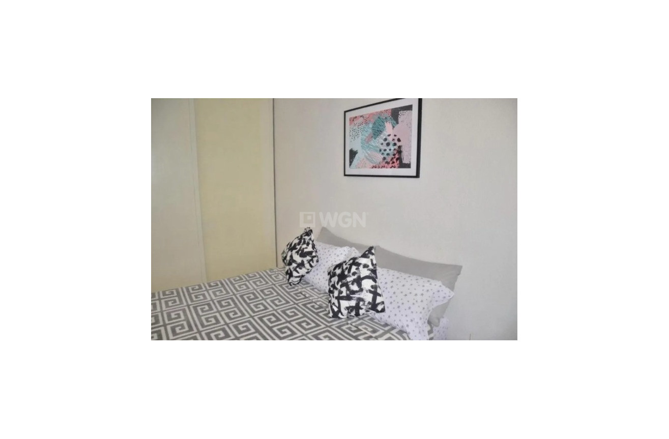 Resale - Apartment / flat - Torrevieja - Costa Blanca