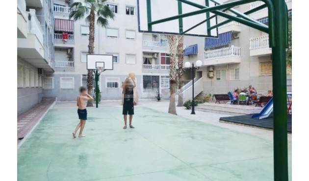 Resale - Apartment / flat - Torrevieja - Costa Blanca