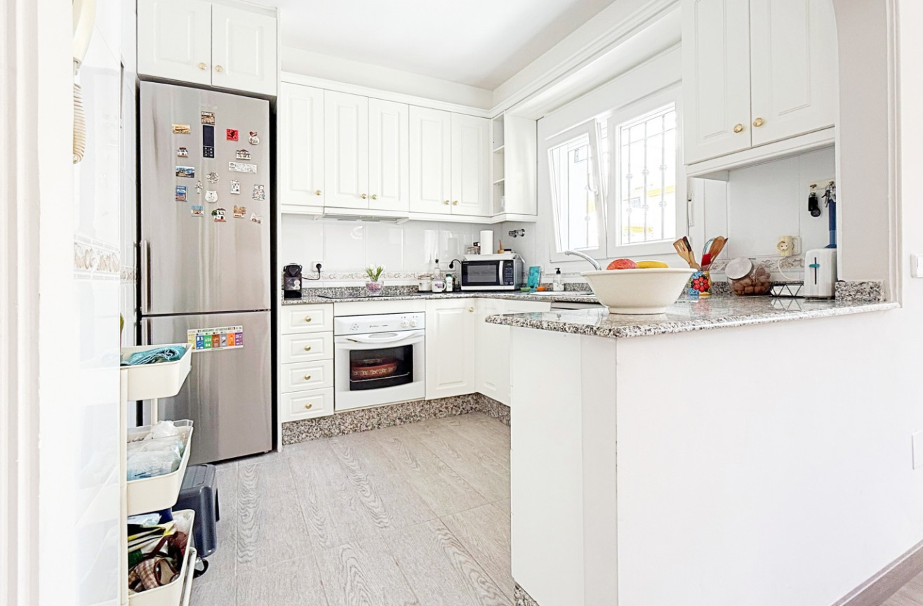 Resale - Villa - Orihuela Costa - Costa Blanca