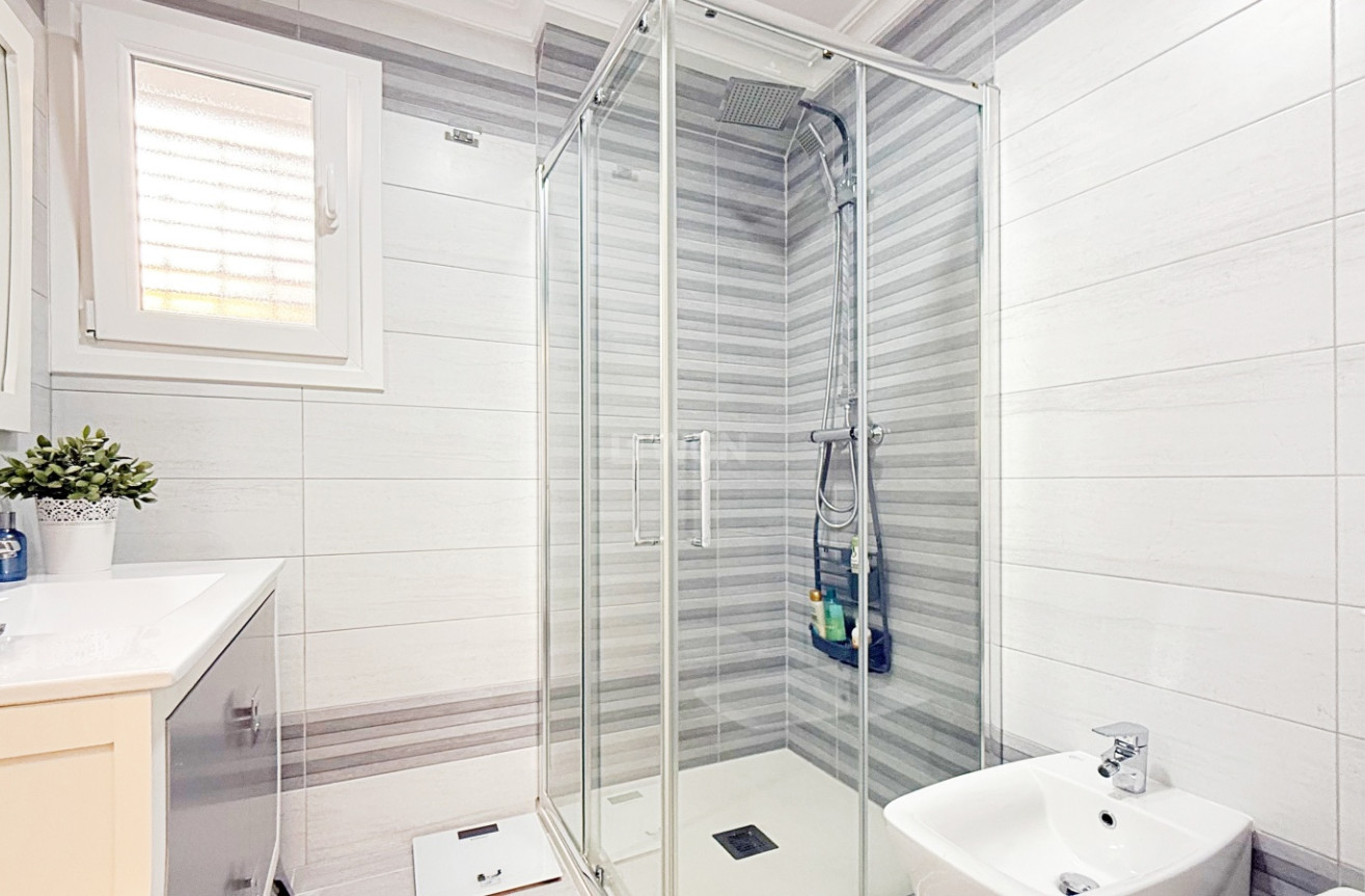 Resale - Villa - Orihuela Costa - Costa Blanca