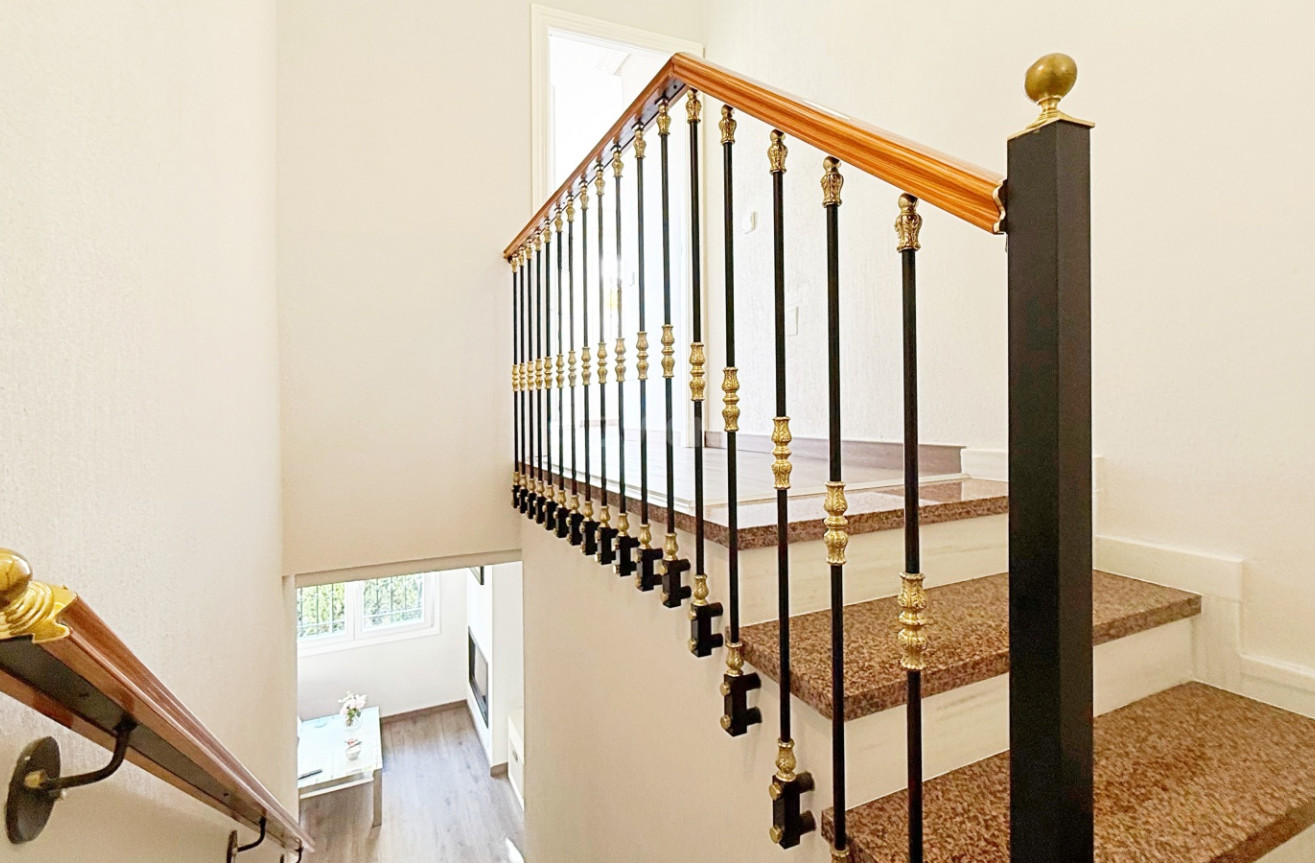 Resale - Villa - Orihuela Costa - Costa Blanca