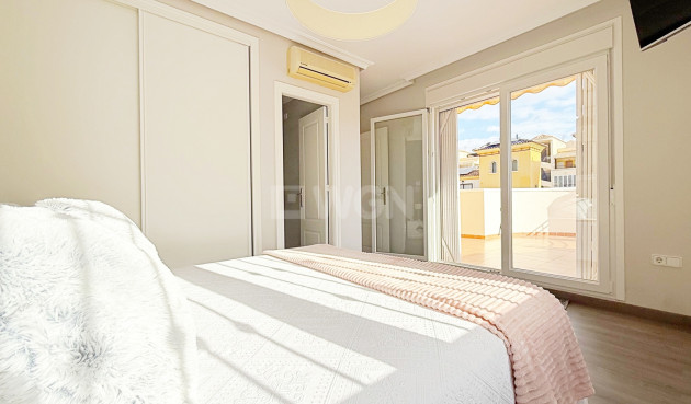 Resale - Villa - Orihuela Costa - Costa Blanca