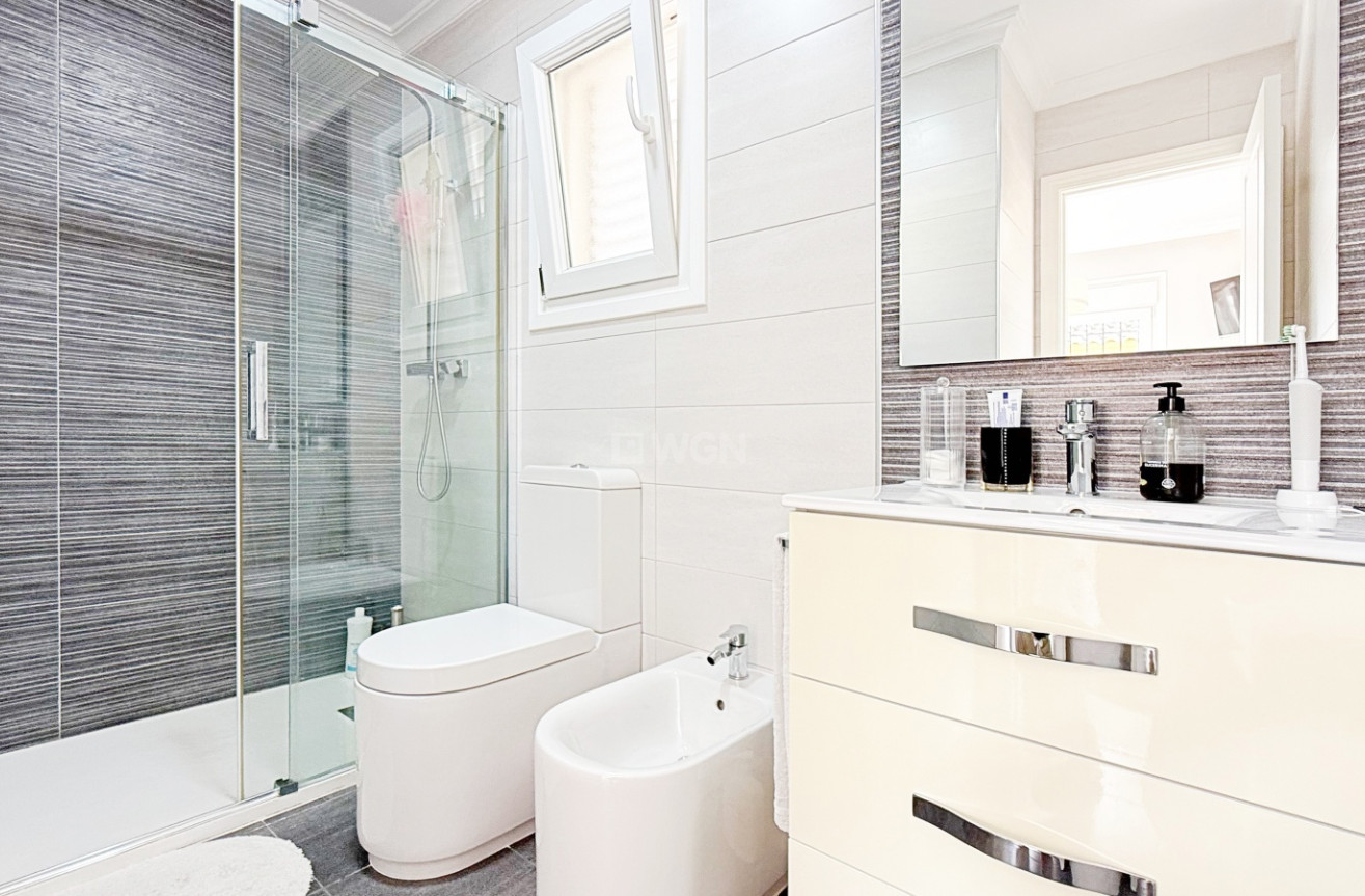 Resale - Villa - Orihuela Costa - Costa Blanca