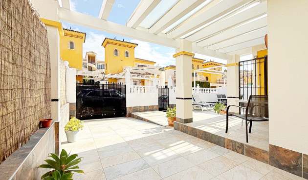 Resale - Villa - Orihuela Costa - Costa Blanca