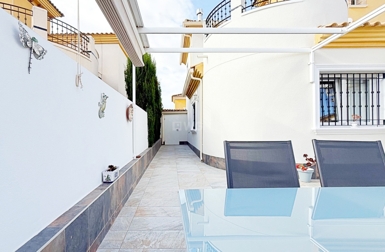 Resale - Villa - Orihuela Costa - Costa Blanca