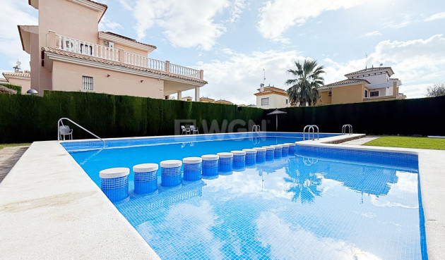 Resale - Villa - Orihuela Costa - Costa Blanca