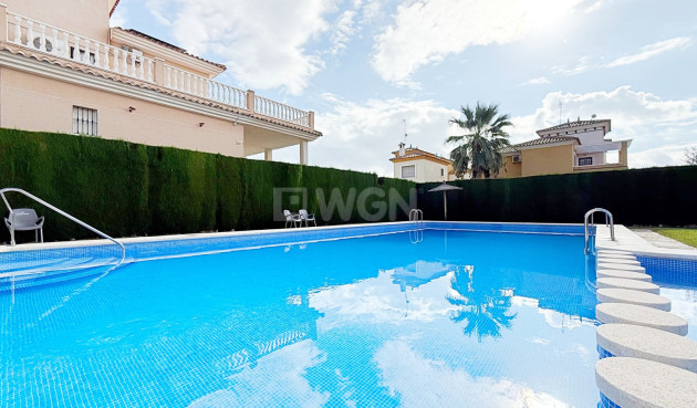 Resale - Villa - Orihuela Costa - Costa Blanca