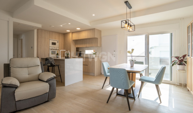 Odsprzedaż - Mieszkanie w bloku - Orihuela Costa - Costa Blanca