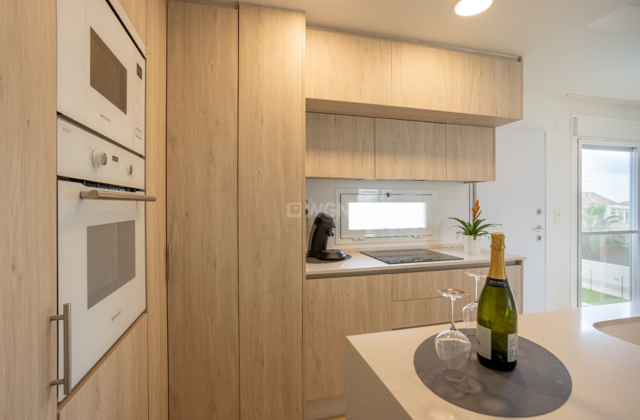 Odsprzedaż - Mieszkanie w bloku - Orihuela Costa - Costa Blanca