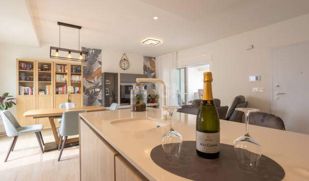 Odsprzedaż - Mieszkanie w bloku - Orihuela Costa - Costa Blanca